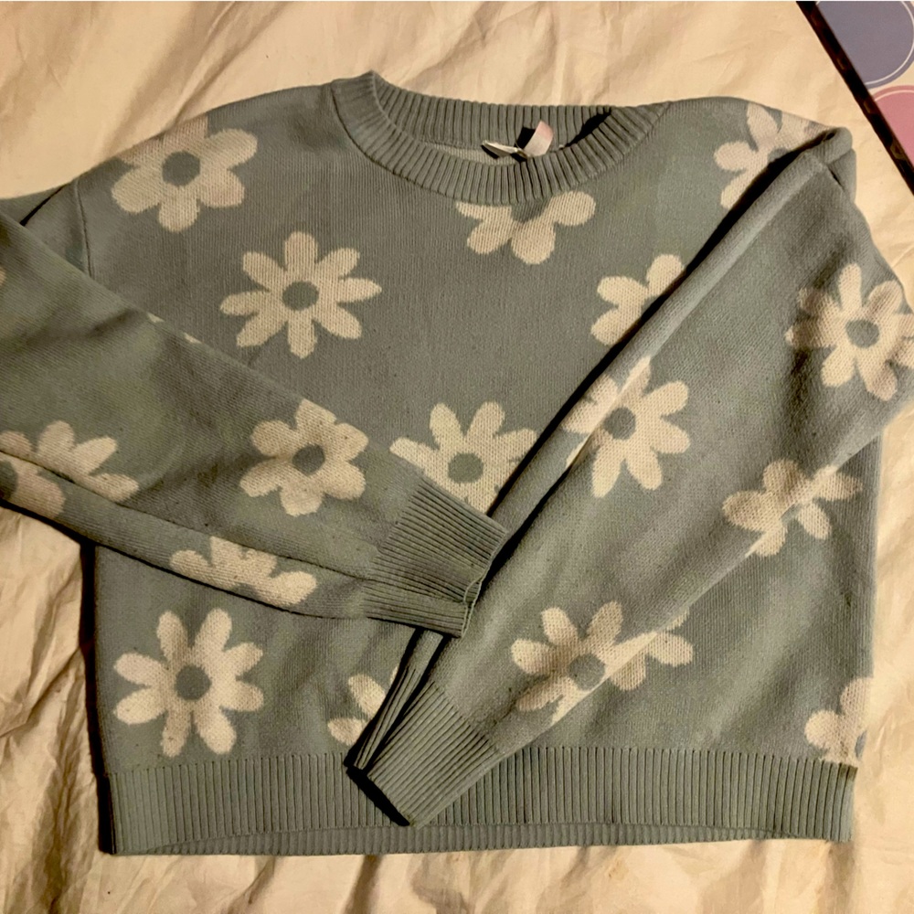 sweater size small